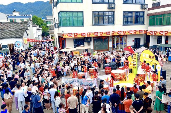 完美体育【大国新村：沿着总的足迹】浙江李祖：“水牛角村”的蝶变密码(图3)