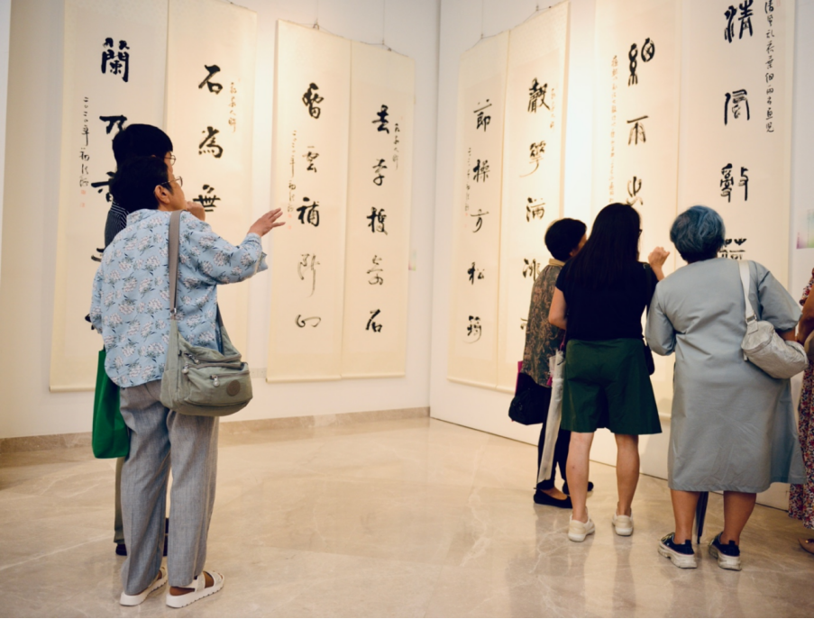 新加坡中国文化中心张海陈声桂书法联展隆重开幕