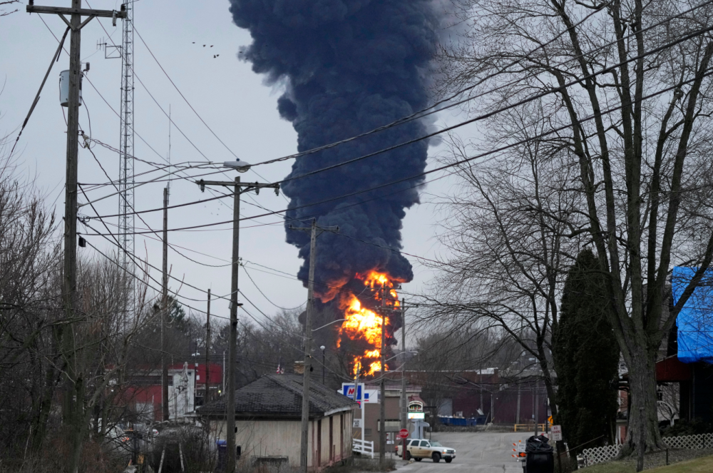 美国铁路公司同意支付6亿美元就俄亥俄州火车脱轨事故相关诉讼达成