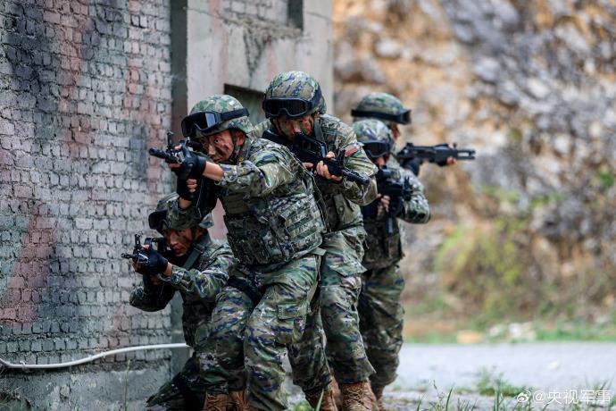 雷波县武警中队图片