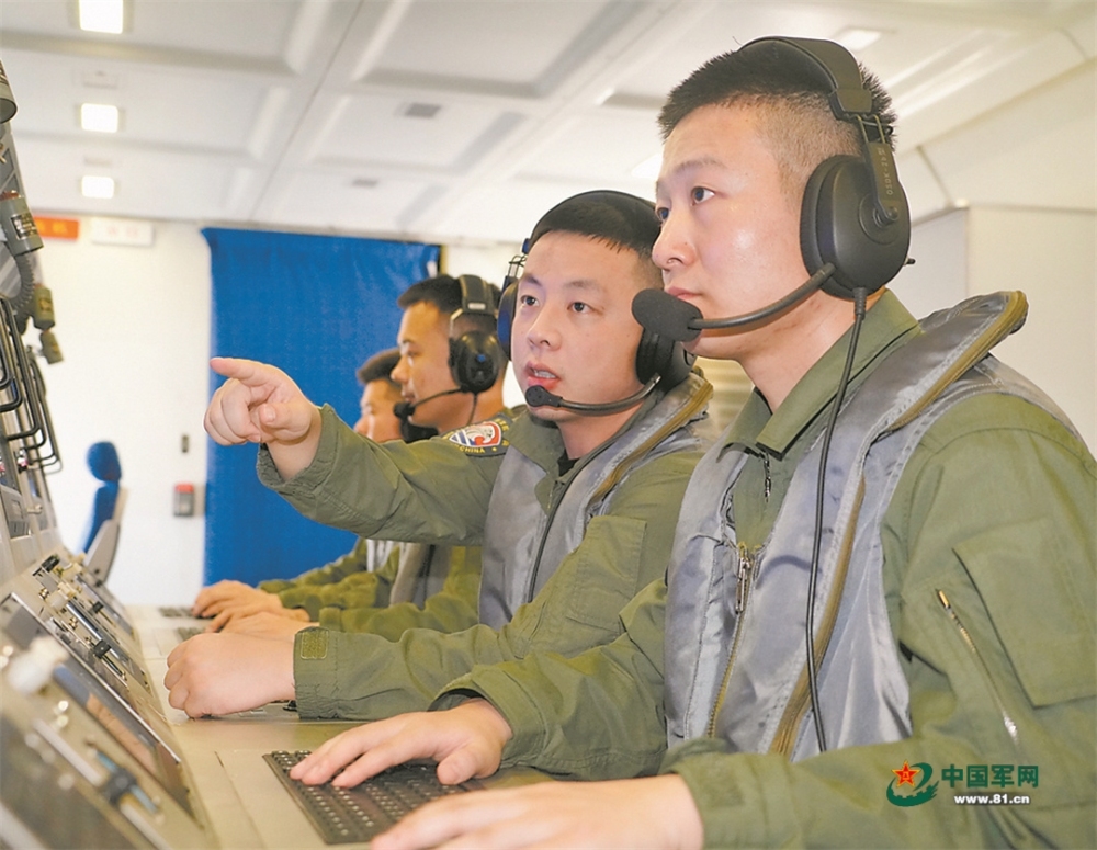 巡猎海天!海军航空兵某团展开反潜训练