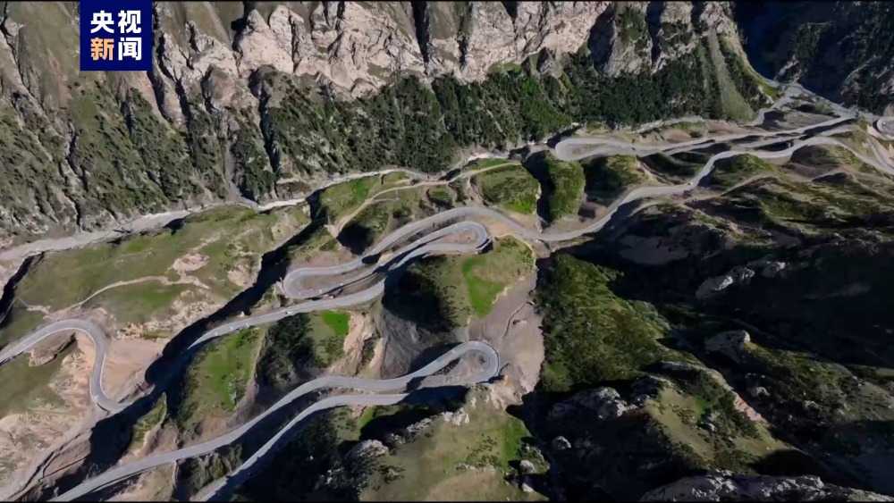 “最美天山路”独库公路6月1日恢复全线通车(图1)