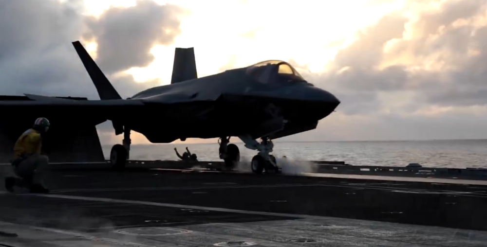 美"林肯"号航母已进入美国中央司令部责任区