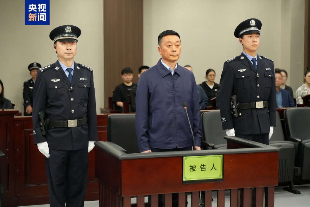 哈尔滨市农业科学院院长,哈尔滨市呼兰区委副书记,区长,区委书记