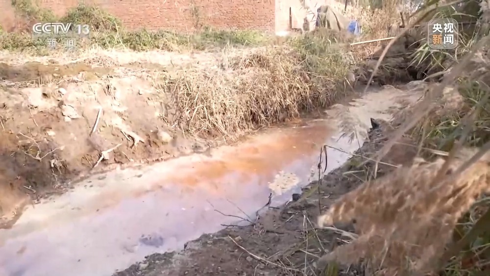 焦点访谈丨地下入口、暗管、垃圾填埋场……揭秘几万吨工业盐酸偷排的“隐秘角落”半岛体育 半岛App综合(图13)