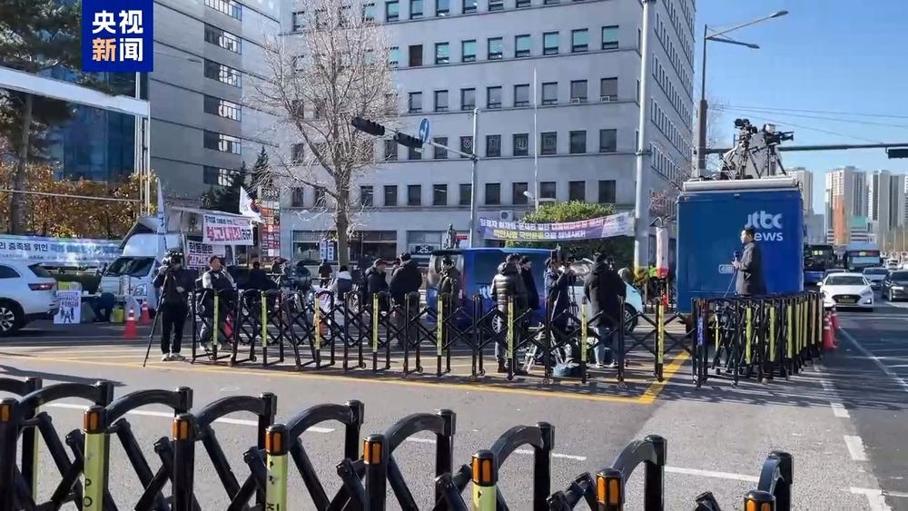 总台记者直击丨韩社会一度陷入惊愕 戒严令事件冲击显现_央广网