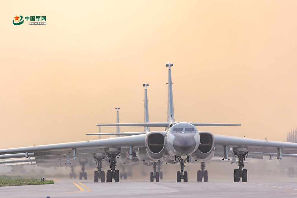 “战神”奋飞铸铁拳——来自中部战区空军航空兵某师的观察报告_央广网