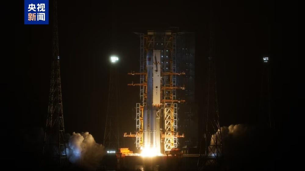 中国成功发射通信技术试验卫星十六号