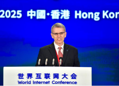 温尼·马科夫斯基：持续巩固互联网作为全球公共产品的技术根基