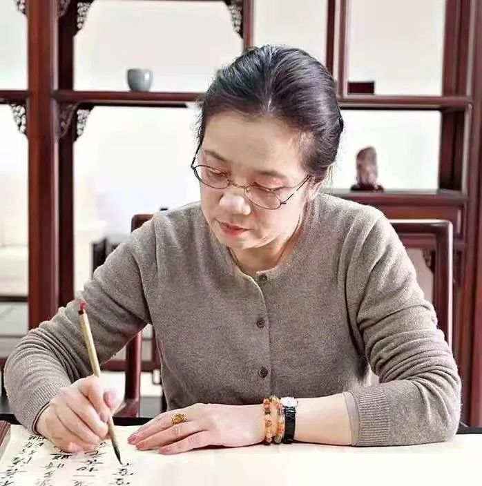 首发 | 孙晓云新作《日读家训》：家庭、家教、家风的书法日课