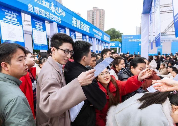 为了老百姓过上更加幸福的生活——“民生为大”的重庆答卷_央广网