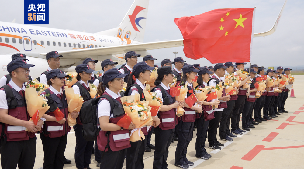 中国政府援缅卫生防疫队完成任务 今日抵达昆明