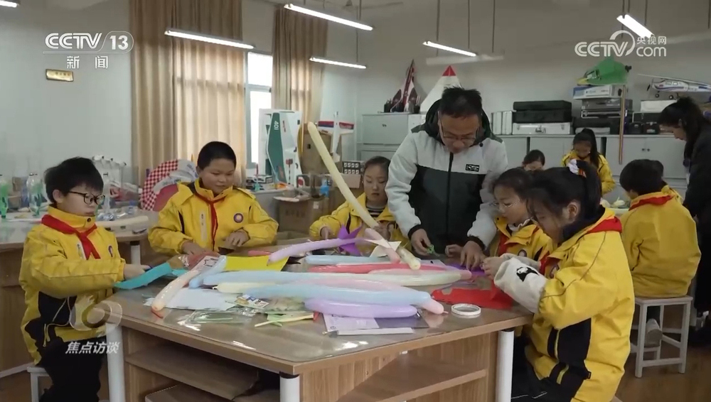 焦点访谈｜如何答好科学教育加法题？各地中小学创新探索(图5)
