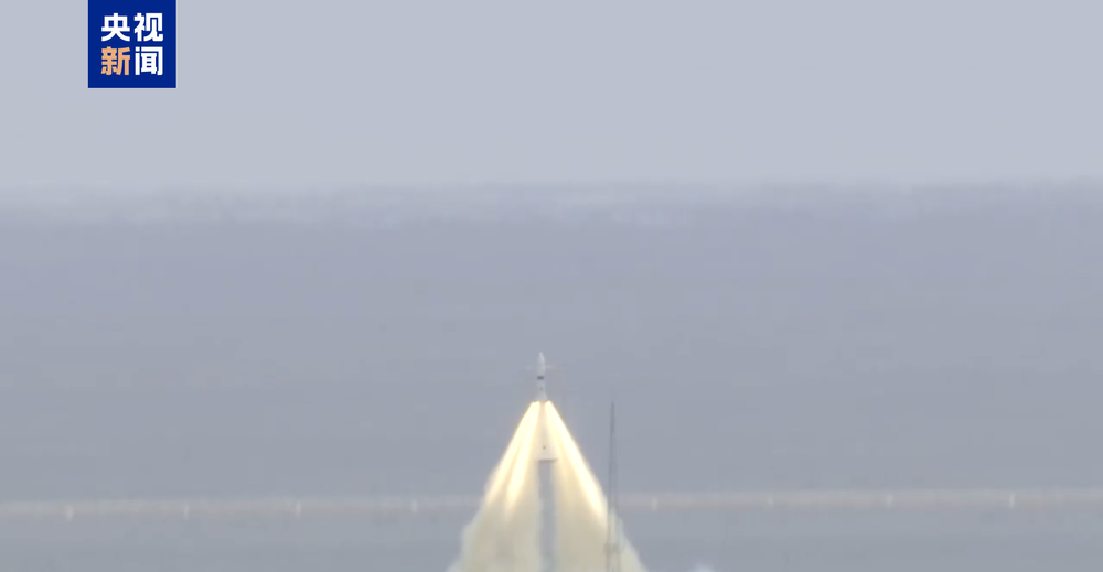 我国新一代载人飞船“梦舟”试飞成功