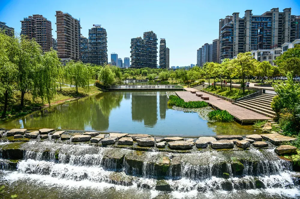 贵州兴义：生态文明绘就宜居宜业新画卷半岛