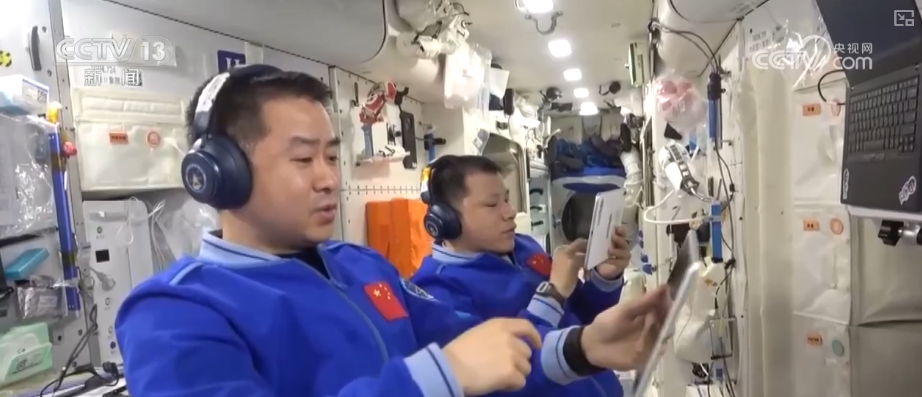 航天员陈冬第六次出舱_神舟二十号第三次出舱活动_AI