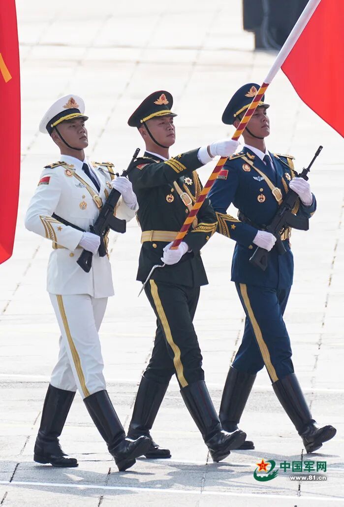 阅兵照片已准备好，请查看！