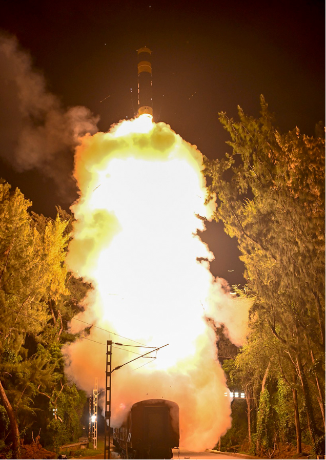 印度宣布成功发射轨道导弹