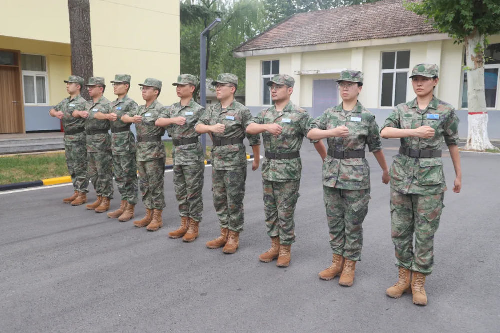 6名博士直接入伍