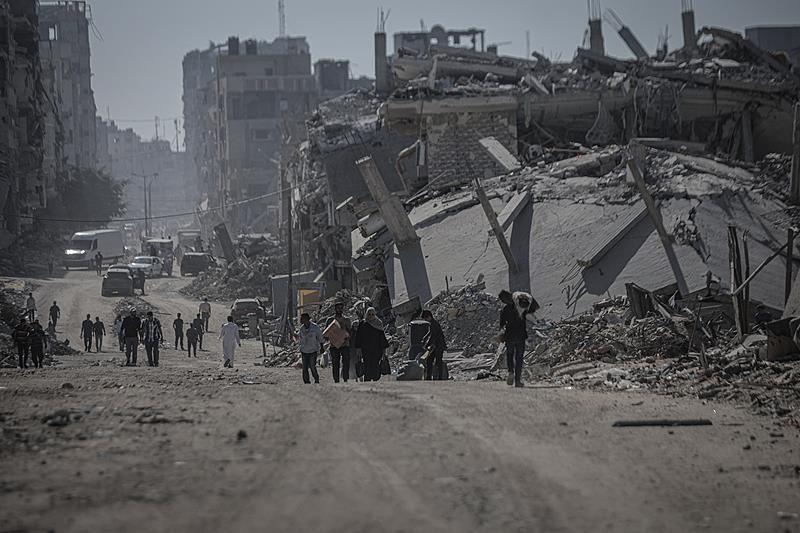 总理下令后,加沙城多遭空袭