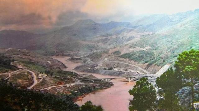 ���գ����̴���ƶ���塢���Ĵ塣����ʷӰ�����ϣ�