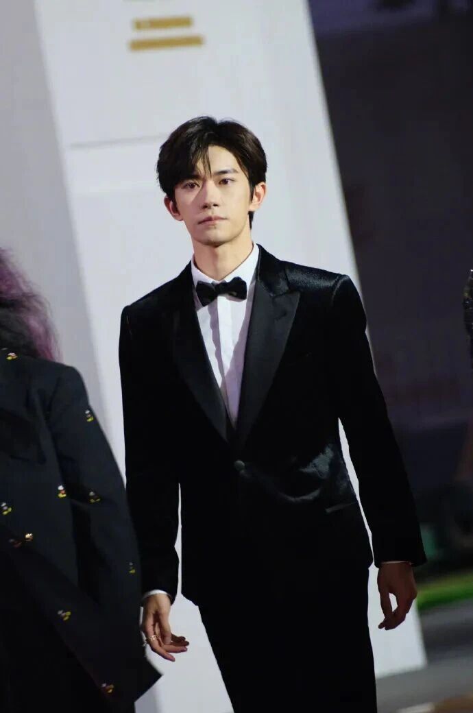 金鸡奖揭晓：易烊千玺、宋佳获奖