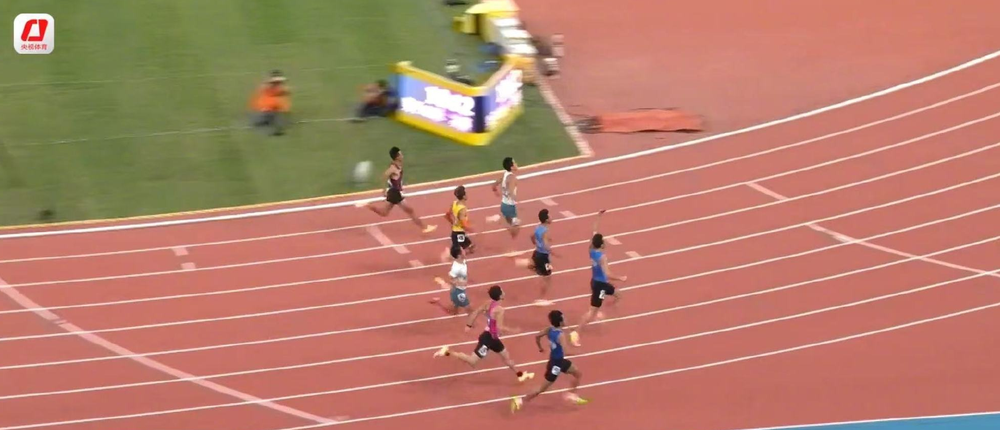 李泽洋10秒11摘得全运会男子百米金牌