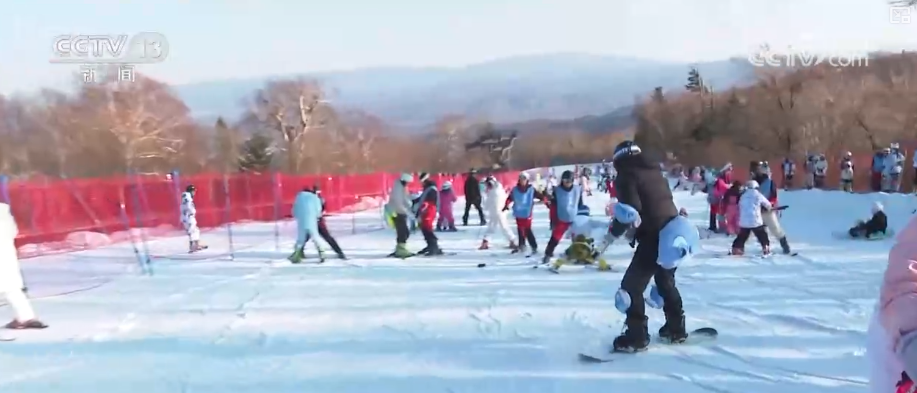 创新业态释放“冬雪夏凉”资源优势新活力“高端赛事+大众活动”添彩花样冰雪(图7)