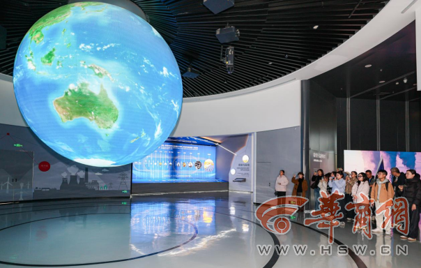 2EXvNN4LGPOEGp7W.png ScreenShot_2025-12-08_085613_240.png