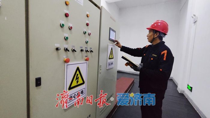 ��ǧ����ů�ܼҼ���һ�ߣ����Ϲ�ůӦ�Ժ������е�����