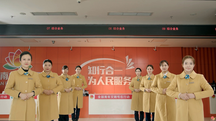 �����ġ�ů����һ��MV����������¶�����ҵƷ��