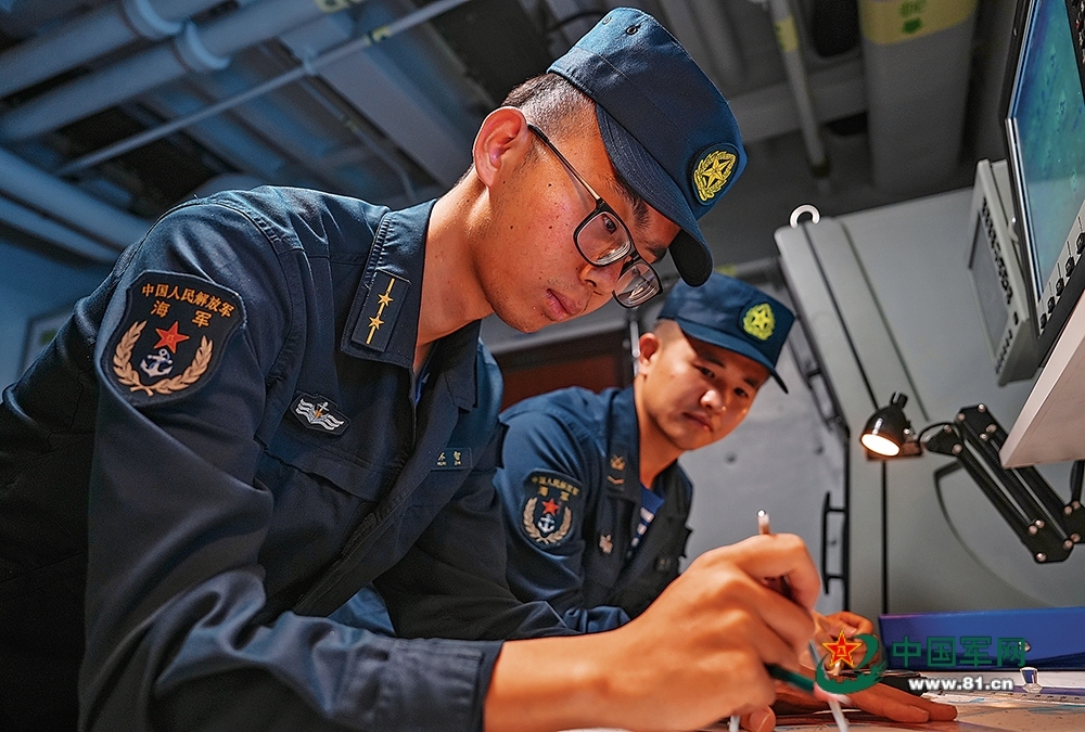 军营观察丨劈波斩浪向着更加辽阔的深蓝熊猫体育官方网站(图3)