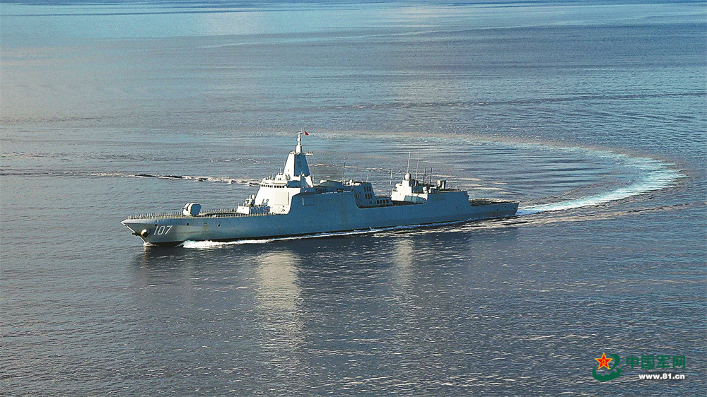 军营观察丨劈波斩浪向着更加辽阔的深蓝熊猫体育官方网站(图1)