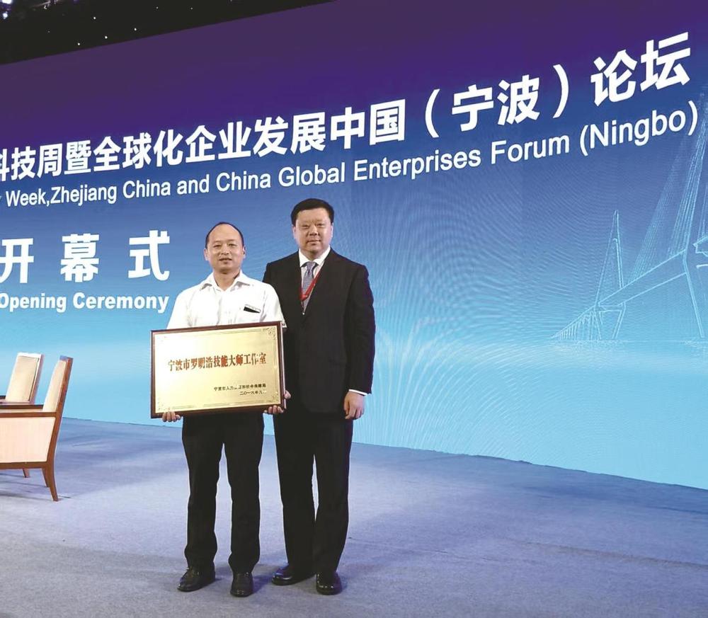 一个小镇青年的“99.9999%”