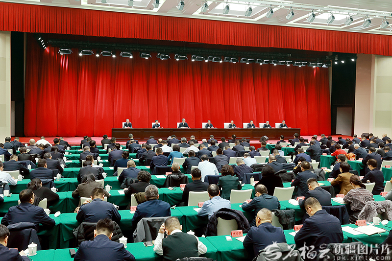 新疆维吾尔自治区召开宣传部长会议