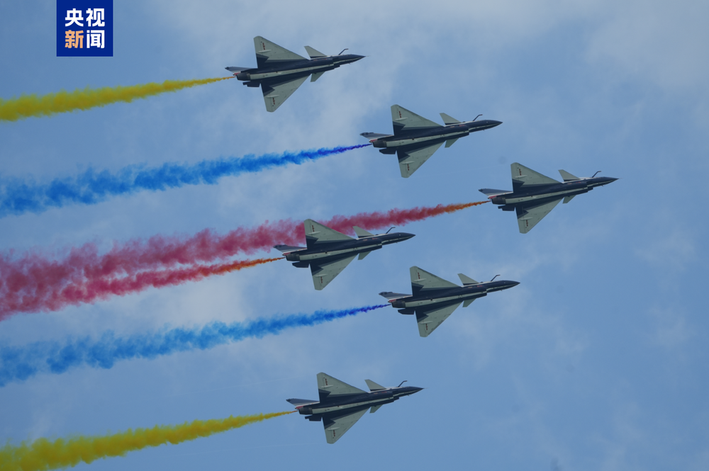 八一飞行表演队再次亮相新加坡 中国航空力量到底有多强 专家解