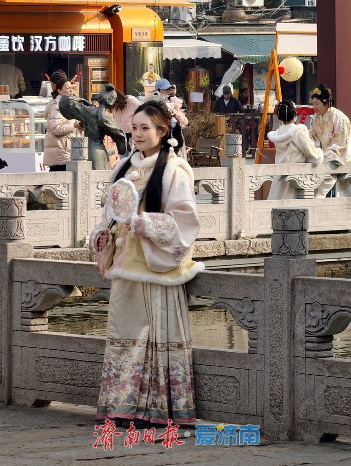 Ȫ�ǹ������ӭ��