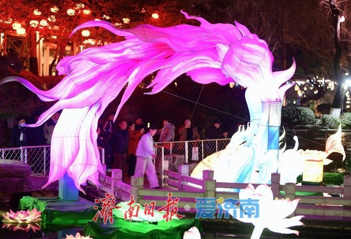 �ƻ�����ζŨ�������е�45�����µ�һȪӭ�����ƻ����������