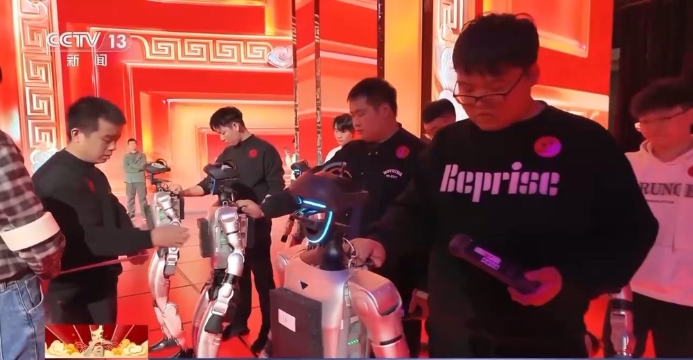 揭秘“人机共武”武术盛宴硬核科技展示国术风华(图2)