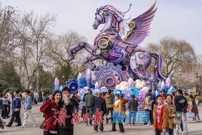 ��Ȫ���ڼ��Ϲ�����ح������ζ������Ȫ���´�