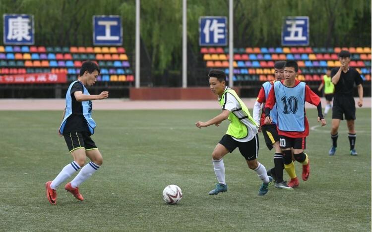 宁夏44所学校入围2025年全国青少年校园足球特色学校(图1)
