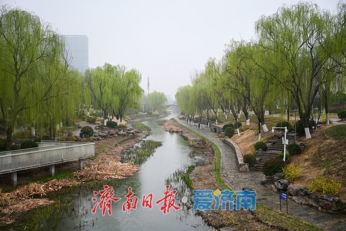 һ���ļ� Ȫ�ڼ��ϣ���ɽ���ϴ����� ���������ɫ��