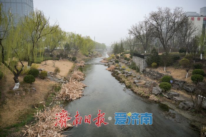 һ���ļ� Ȫ�ڼ��ϣ���ɽ���ϴ����� ���������ɫ��