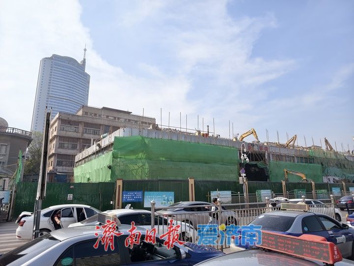 �����������ò���������� ��վ�Ϲ㳡��Ұ����