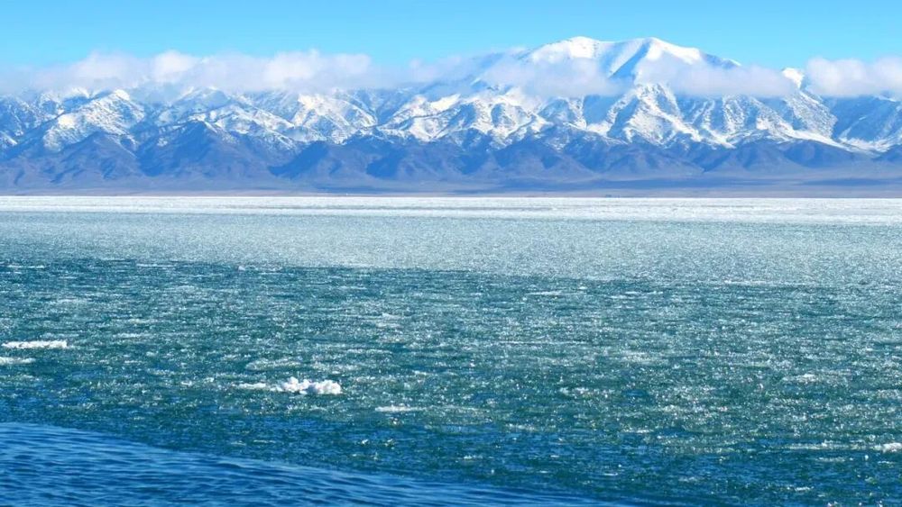 赛里木湖这场演出，看完直接爱上！