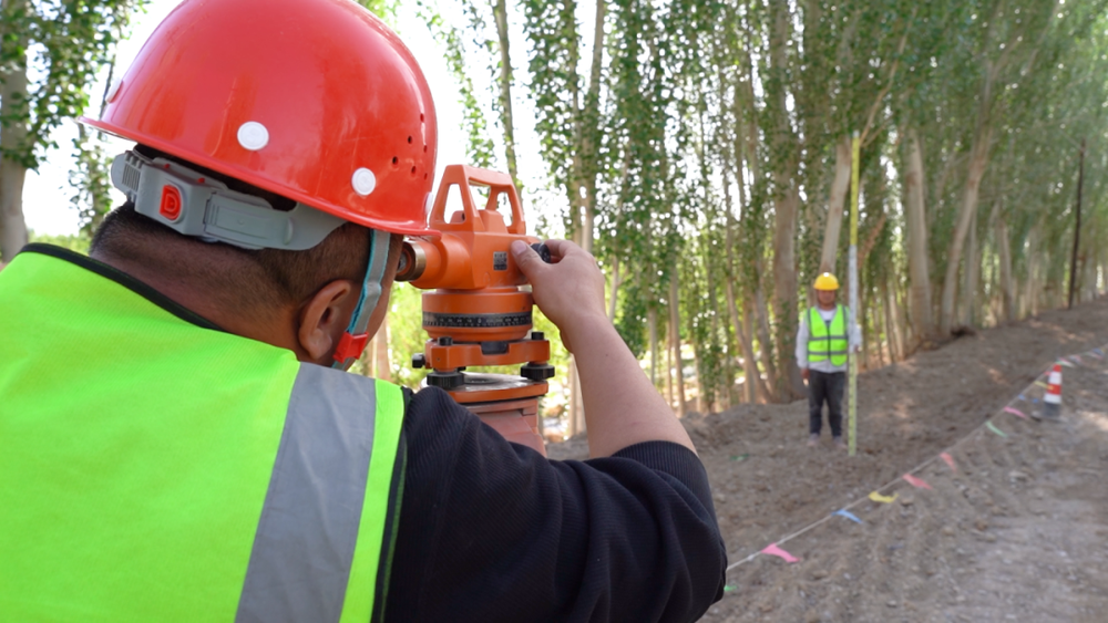 伽师：路网升级惠民生 铺就乡村振兴“幸福路”(图1)