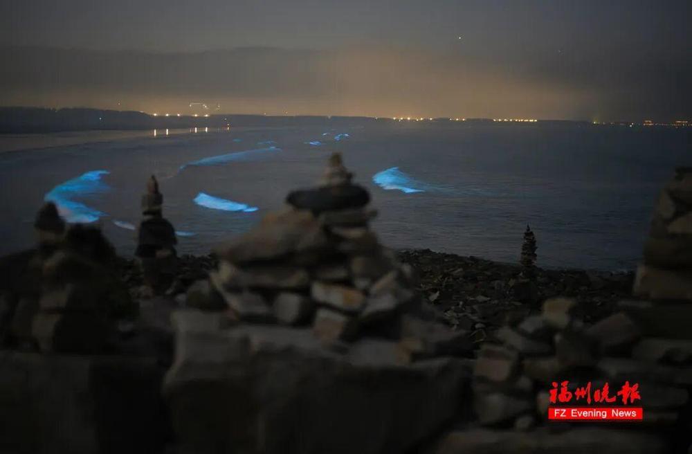 ���λã����������ᱬ�����������У�