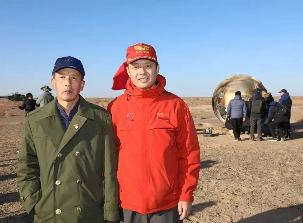 20多年坚持在东风航天城做手工艺品这位退役军人到底图什么？(图4)