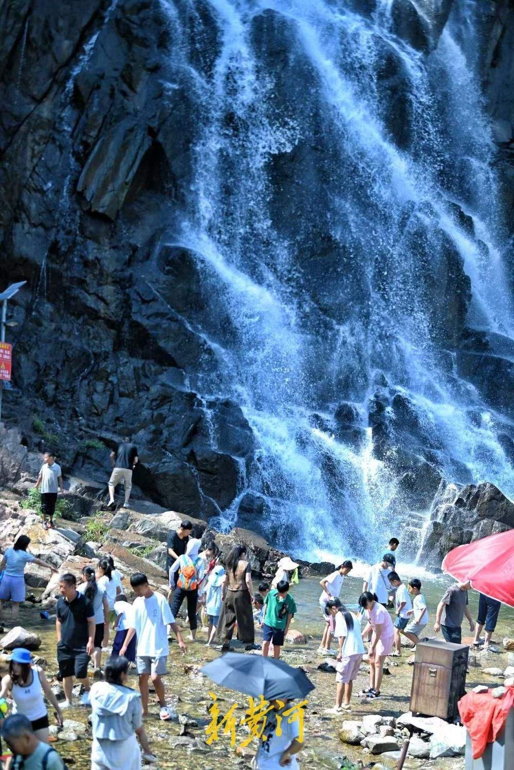 一年四季 泉在济南|秋瀑潺潺送清凉,初秋黄巢瀑布风光在线