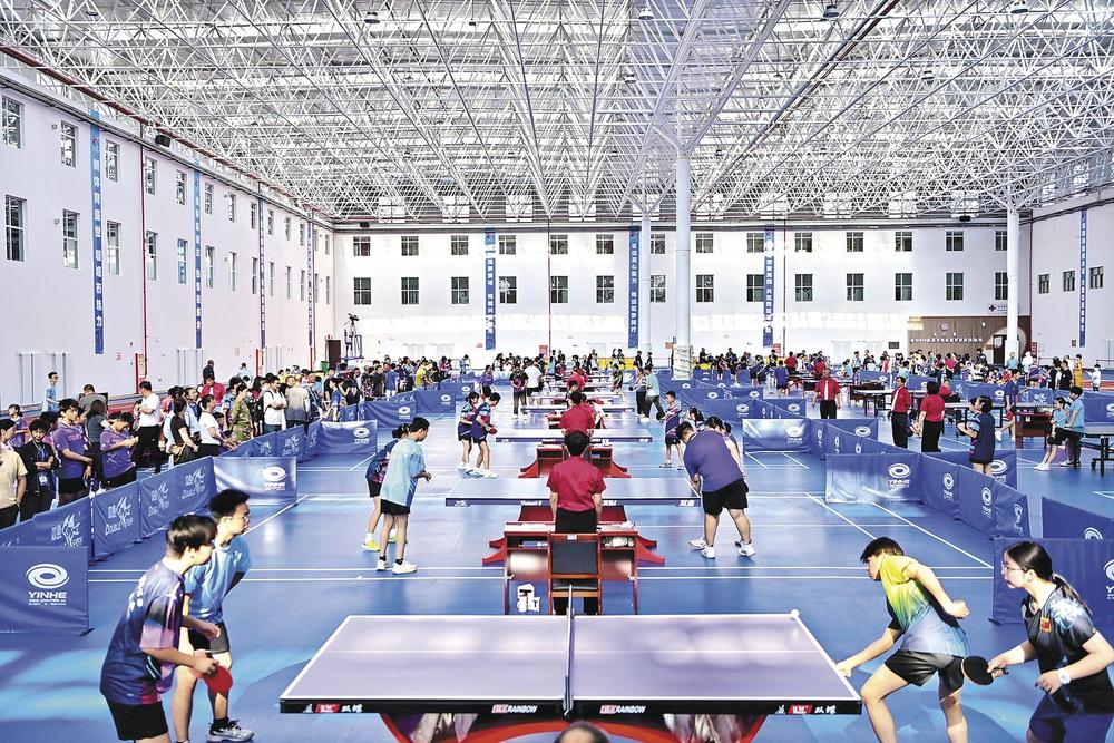 省运会乒乓球赛场全景。